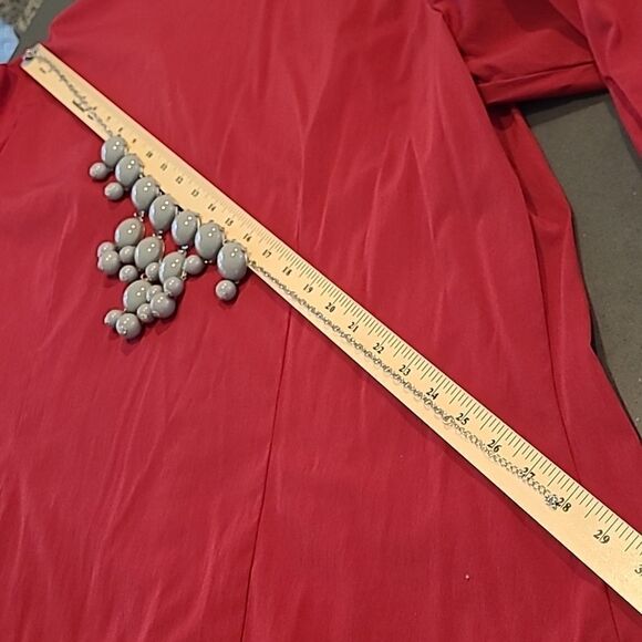 Gray and Silver Cascading Costume Jewelry - Picture 5 of 9